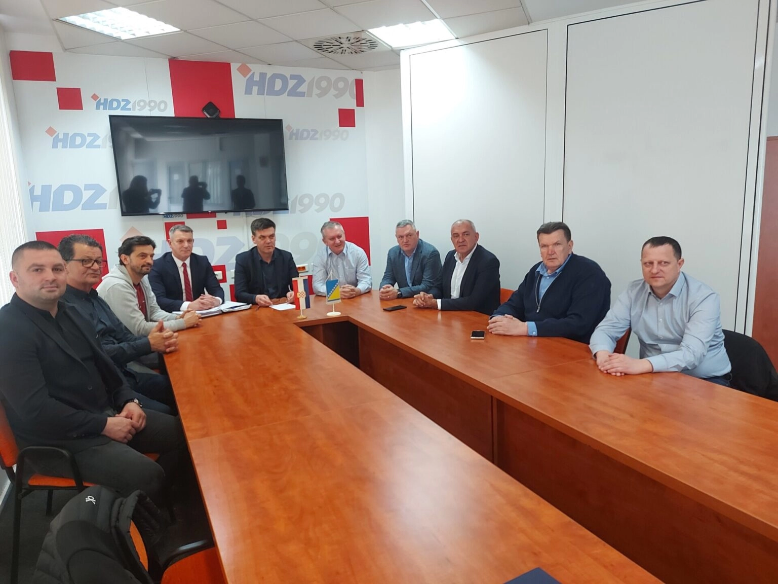 Okupio se hrvatski blok protiv HDZ-a BiH